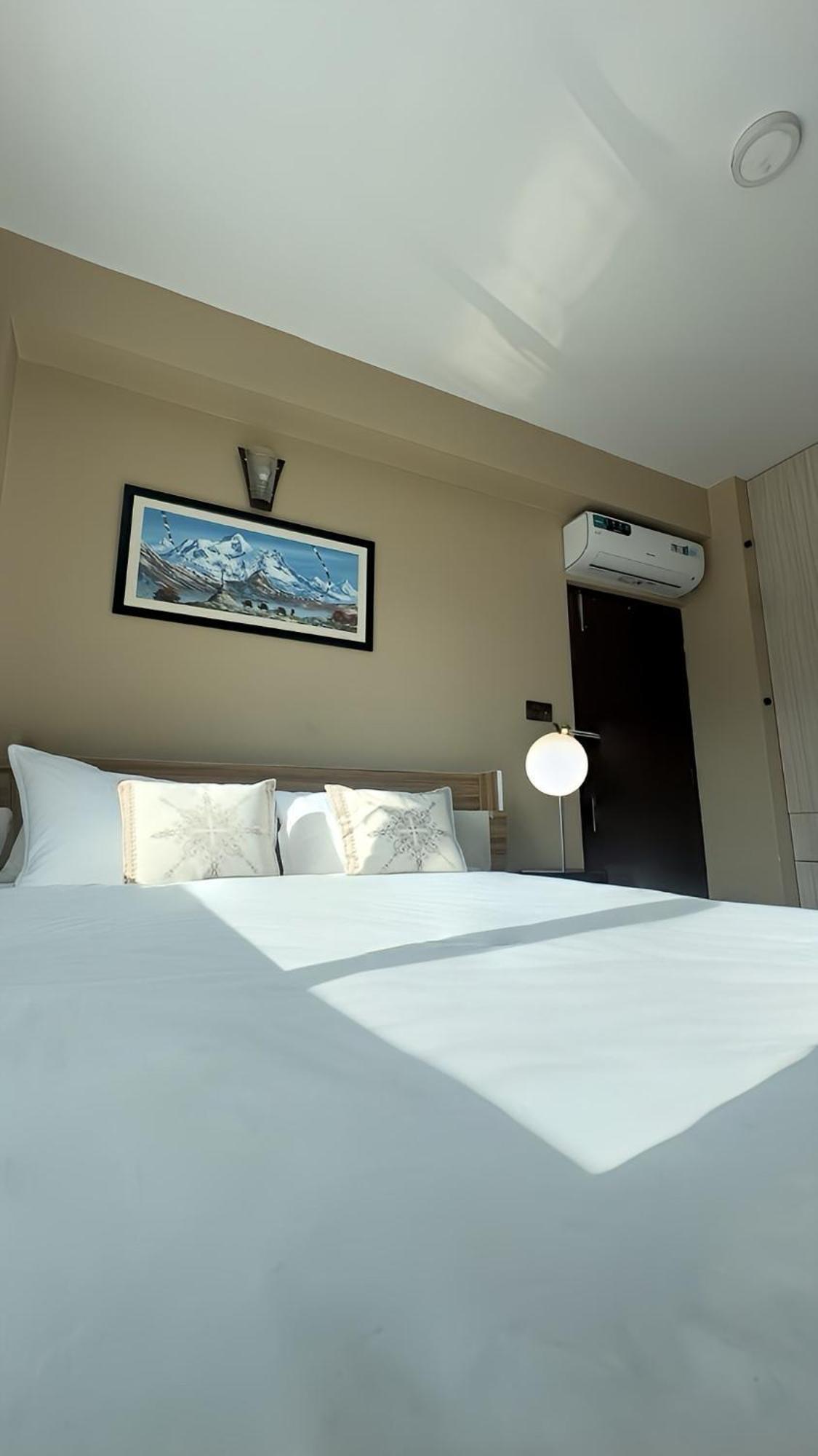 House Of Forrest, Service Apartments Κατμαντού Εξωτερικό φωτογραφία